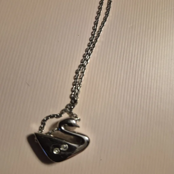 Swarovski Elegant Silver Swan Necklace - Picture 2 of 3